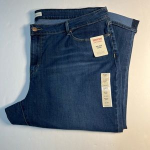 Signature Levi Strauss Mid Rise Capri size 24/ W37